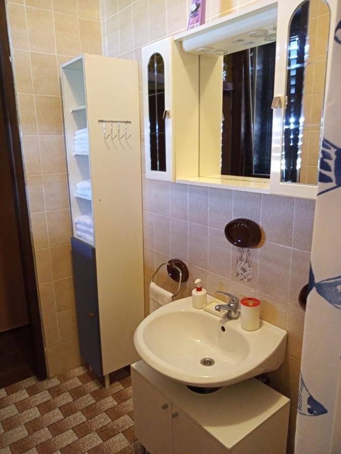 Apartman Ana Murter Exteriér fotografie